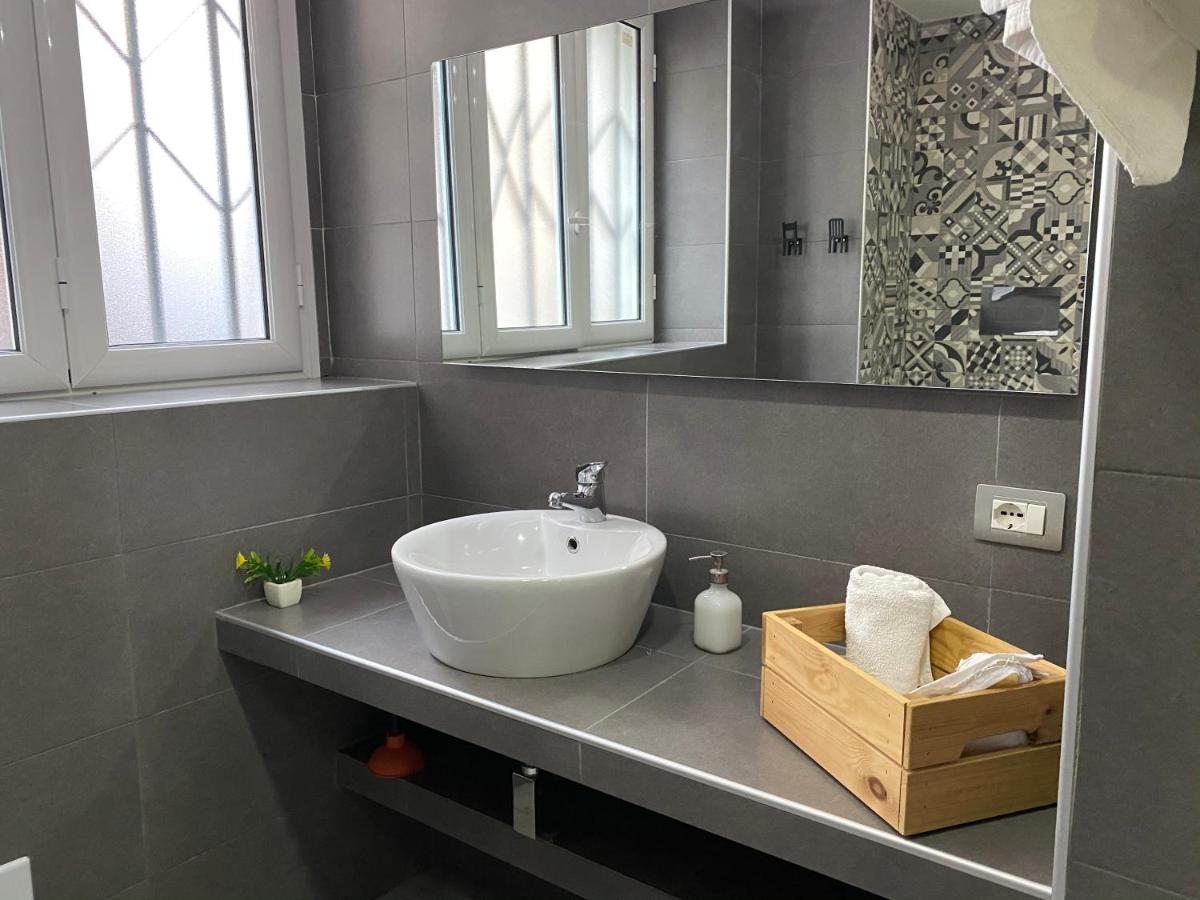 شقة Angelas House نابولي المظهر الخارجي الصورة