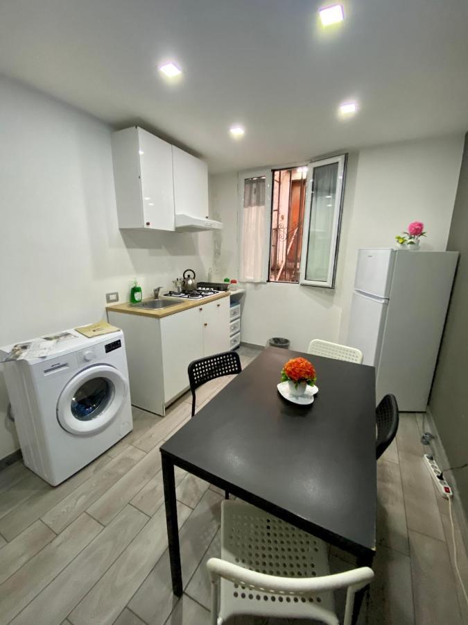 شقة Angelas House نابولي المظهر الخارجي الصورة