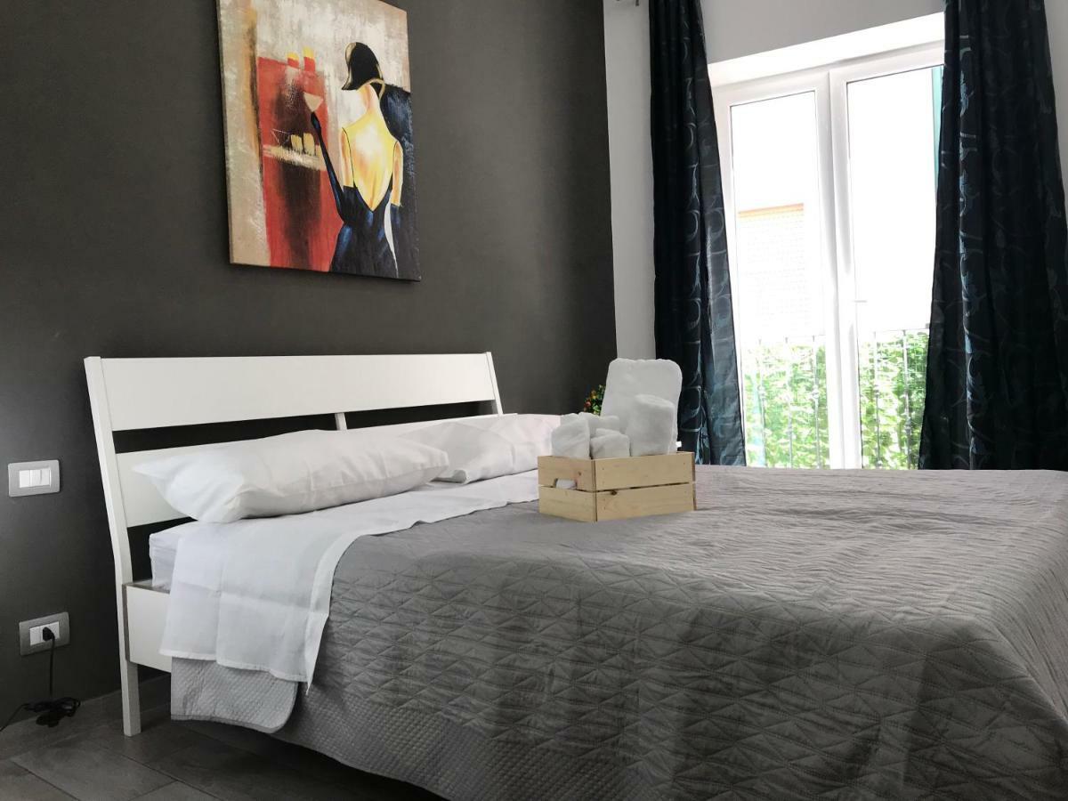 شقة Angelas House نابولي المظهر الخارجي الصورة