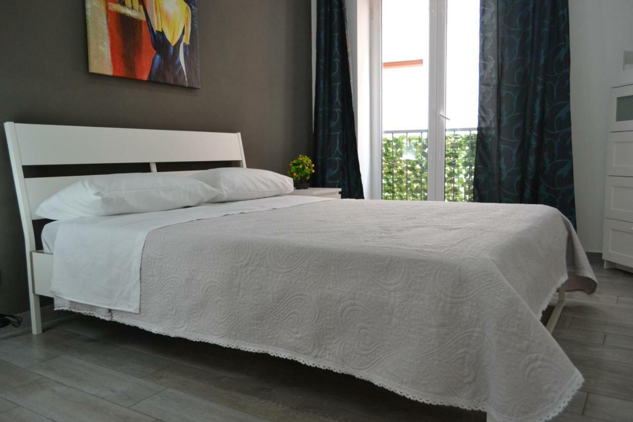 شقة Angelas House نابولي المظهر الخارجي الصورة